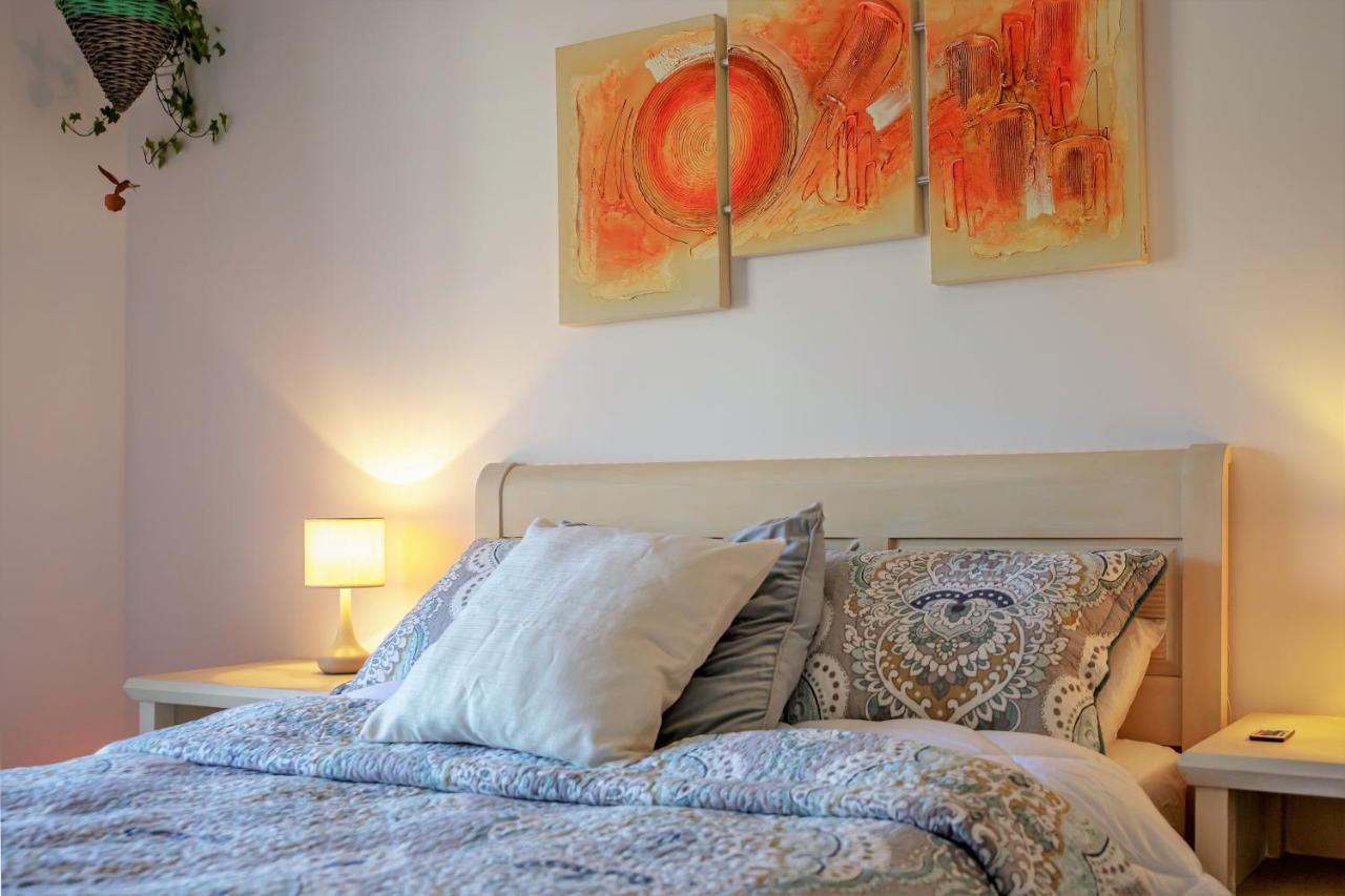 Luxury With Pool Appartement *